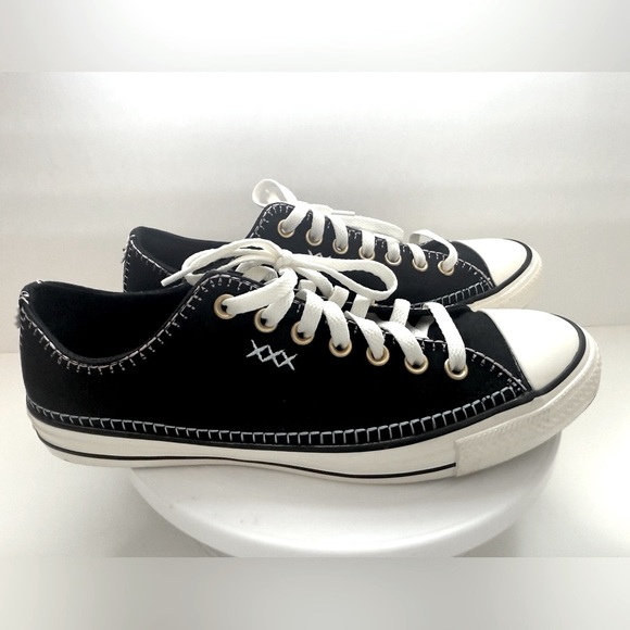 Chuck Taylor All Star Crafted Stitching Low Top - Size Womens 11.5 Men’s 9.5 - Picture 10 of 14